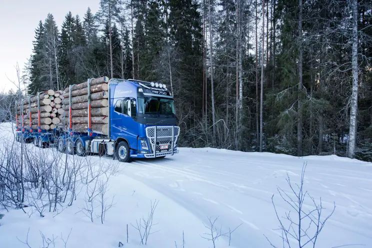 Puuta liikkeelle, kun metsätiet ovat kunnossa Puuta liikkeelle, kun metsätiet ovat kunnossa