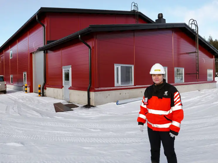 Joroisten taimitarhan uusi halli valmiina